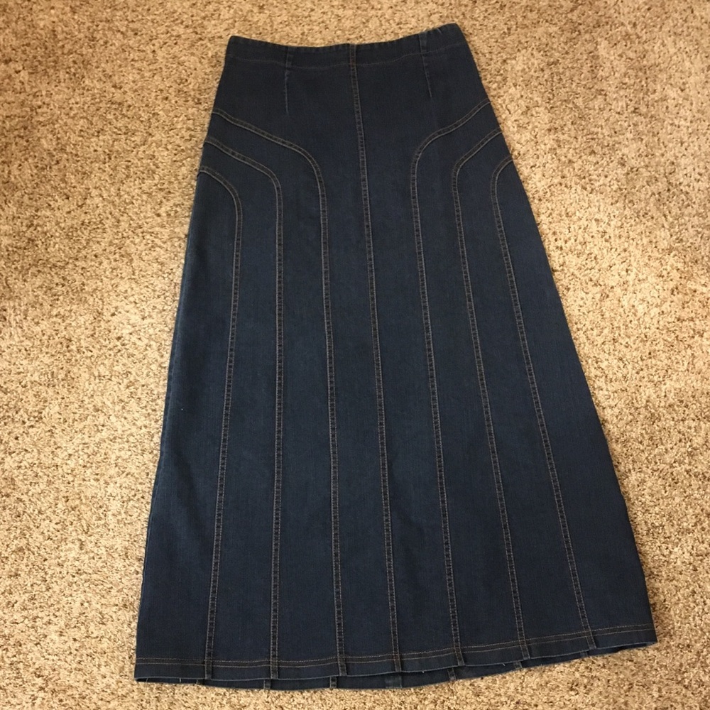 Denim skirt